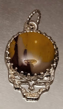 Load image into Gallery viewer, Gem Stealie Pendant with Septarian Cabochon